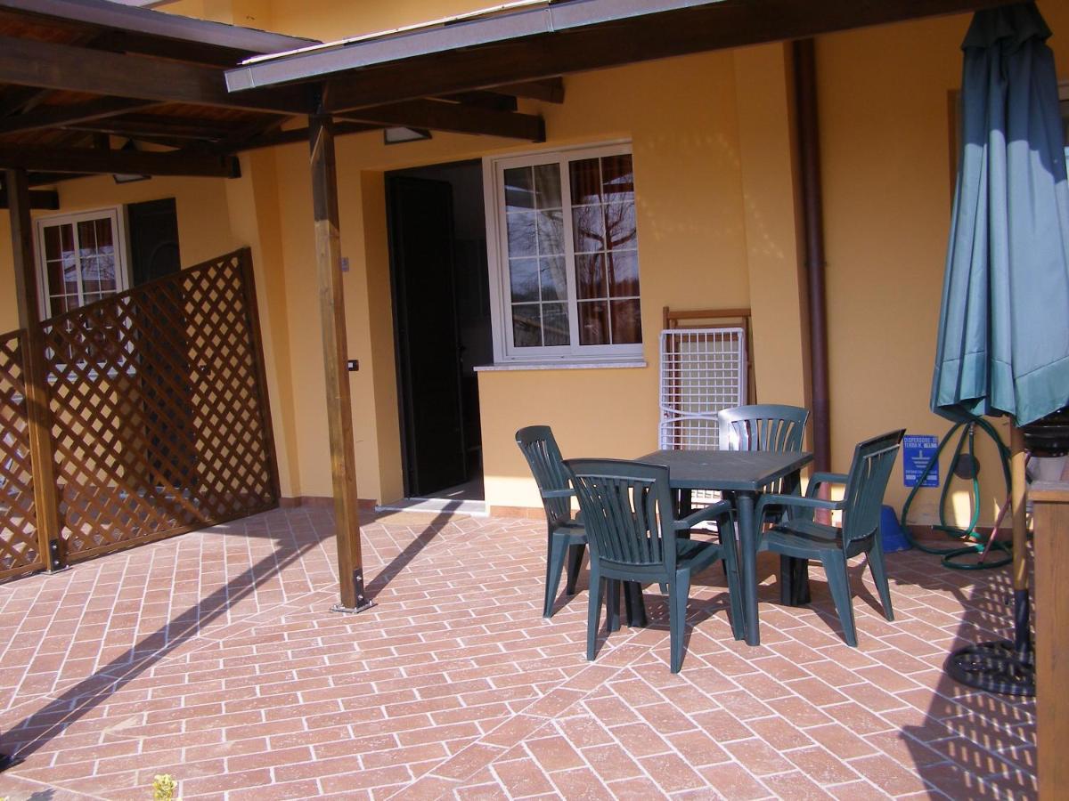 Oasi Del Mare Aparthotel Tirrenia Exterior photo